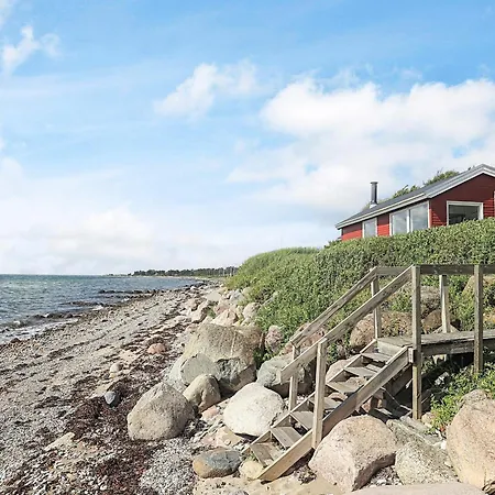 4 Person In * Martofte