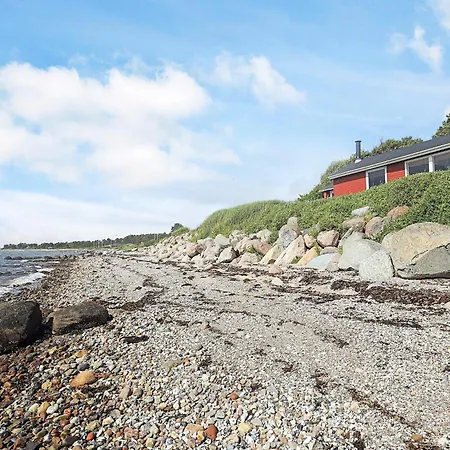 4 Person In * Martofte