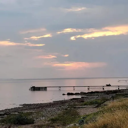 4 Person In Semesterbostad *